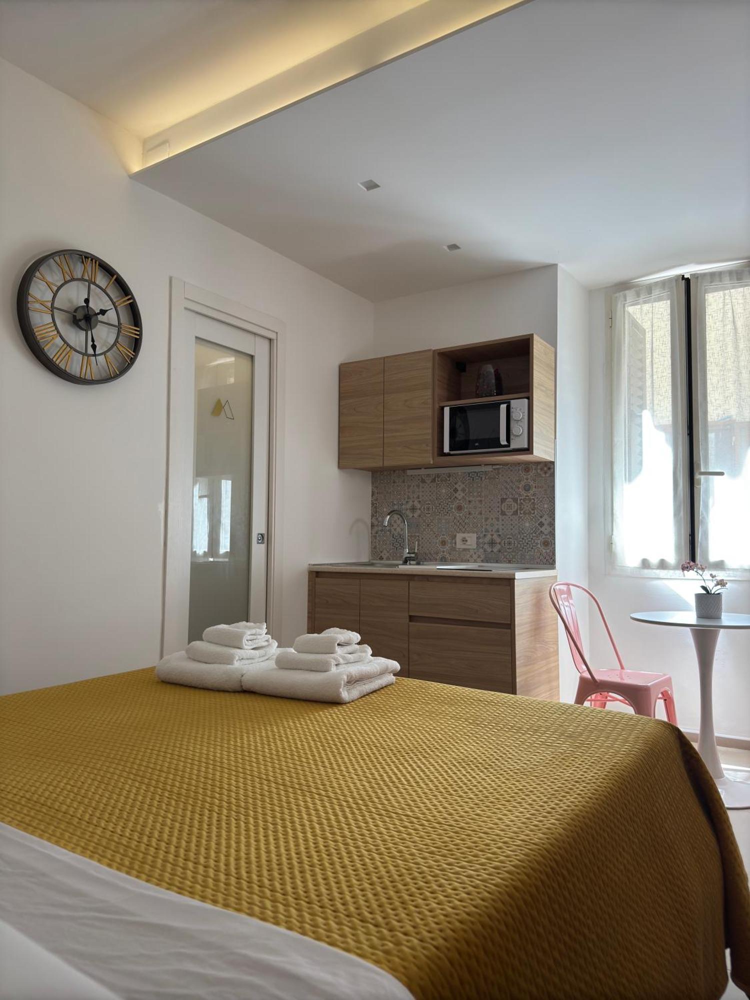 More Apartments Il Ferrarese Bari Eksteriør bilde